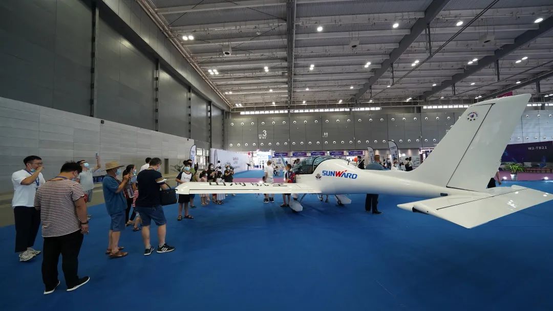 明星产品受追捧，尊龙凯时ag航空携多款产品精彩亮相2021年湖南航展