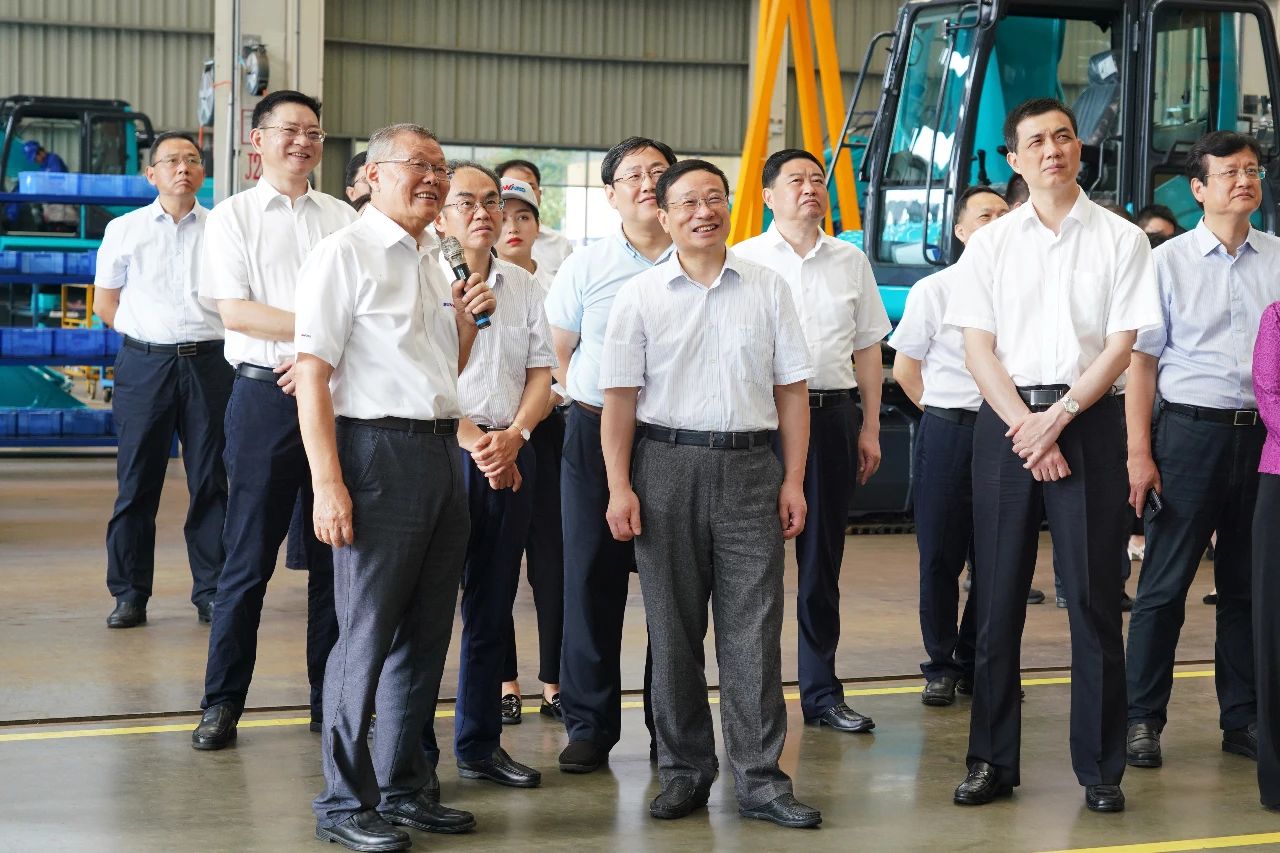 国家统计局总经济师毛盛勇率团调研考察尊龙凯时ag智能