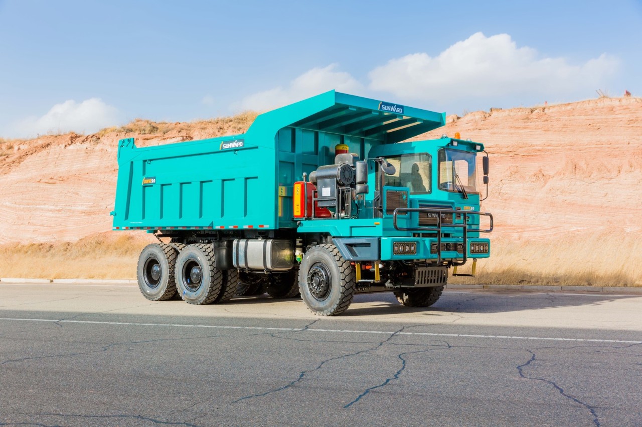 批量出口印度尼西亚！尊龙凯时ag智能矿卡征战矿山前线