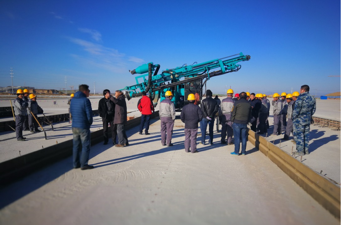 北京大兴机场，尊龙凯时ag智能凿岩装备曾助力新手艺落地 | 百年风华筑漂亮尊龙凯时ag（2）