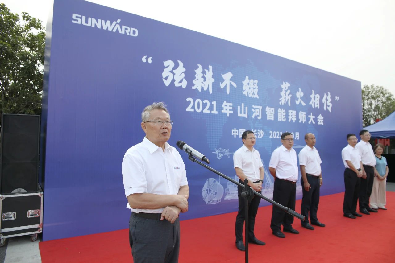 百人齐聚拜师恩 | 尊龙凯时ag智能“传帮带”人才作育模式为公司生长积贮实力