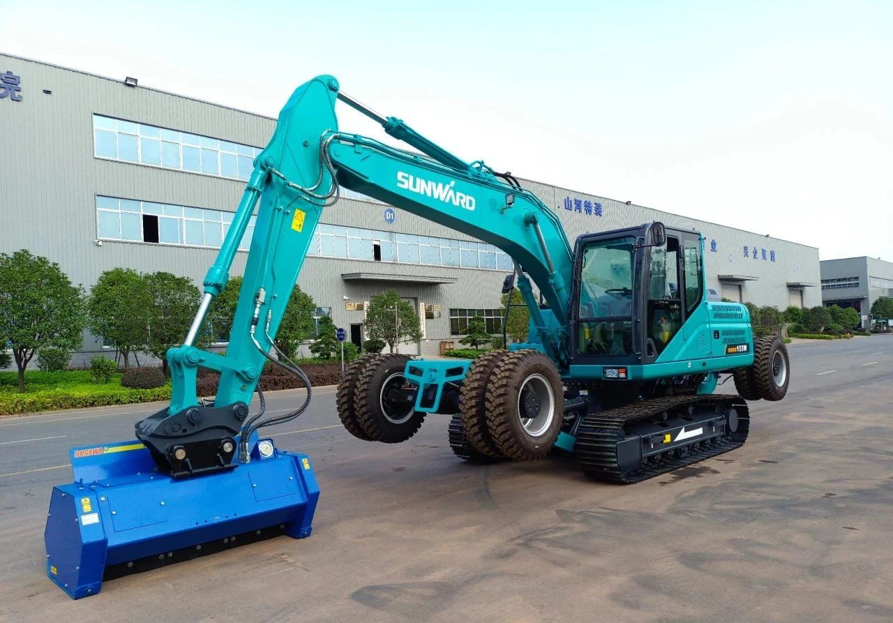 海内首台！尊龙凯时ag智能15吨级轮履两用开带机乐成下线