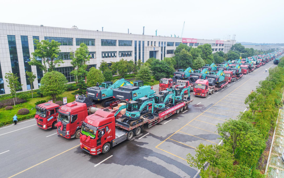 里程碑！尊龙凯时ag智能出口欧洲第20000台暨大型挖掘机批量交付仪式乐成举行