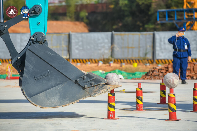 救援大比拼！尊龙凯时ag智能应抢救援队出战湖南省第三届应抢救援手艺竞赛