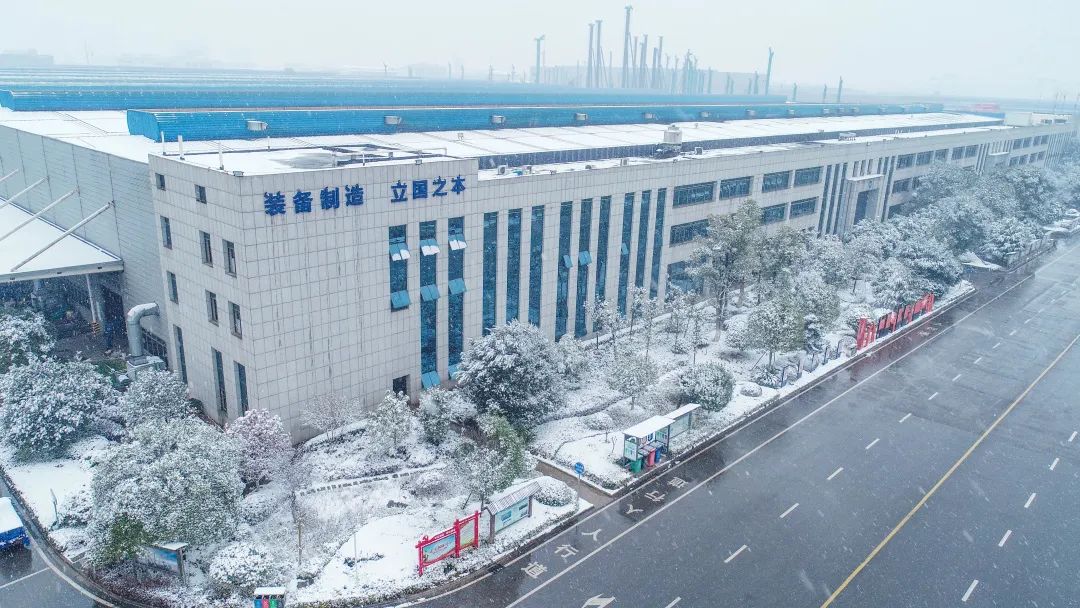 瑞雪兆有年，邀您共赏雪中尊龙凯时ag！