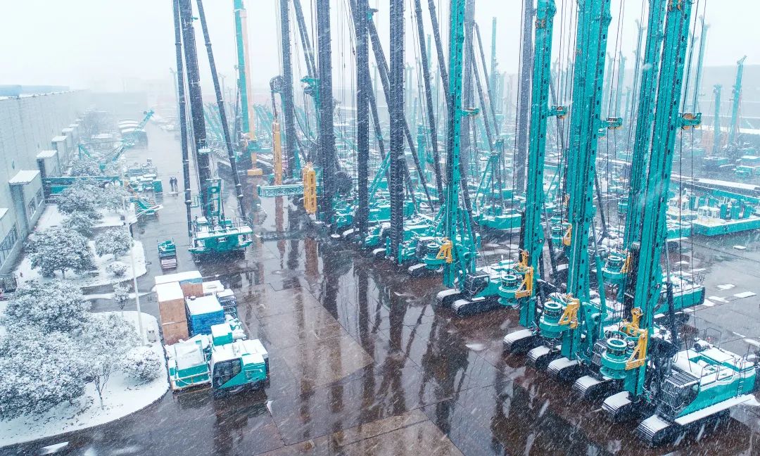 瑞雪兆有年，邀您共赏雪中尊龙凯时ag！