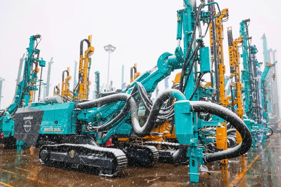 瑞雪兆有年，邀您共赏雪中尊龙凯时ag！