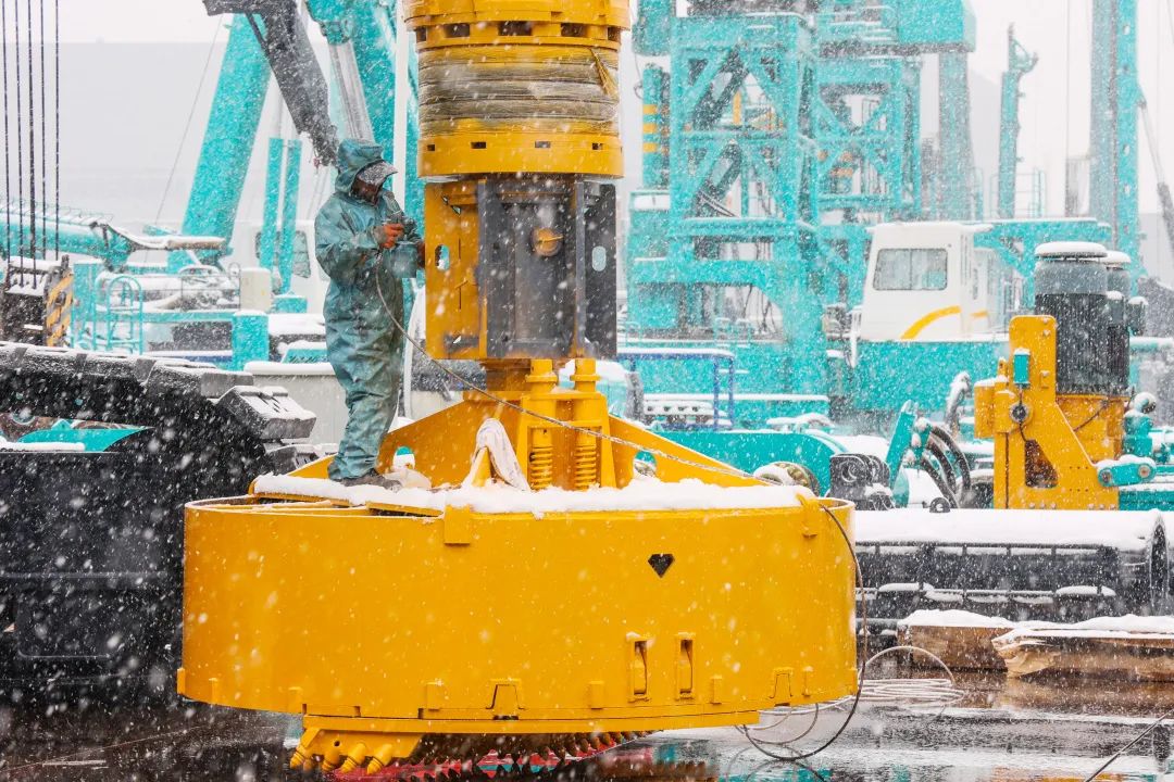 瑞雪兆有年，邀您共赏雪中尊龙凯时ag！