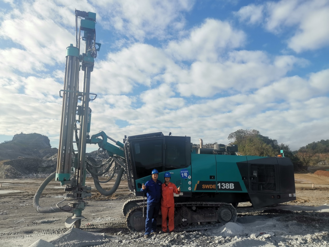 追加订单！尊龙凯时ag智能一体化潜孔钻机助力海南华润水泥获好评