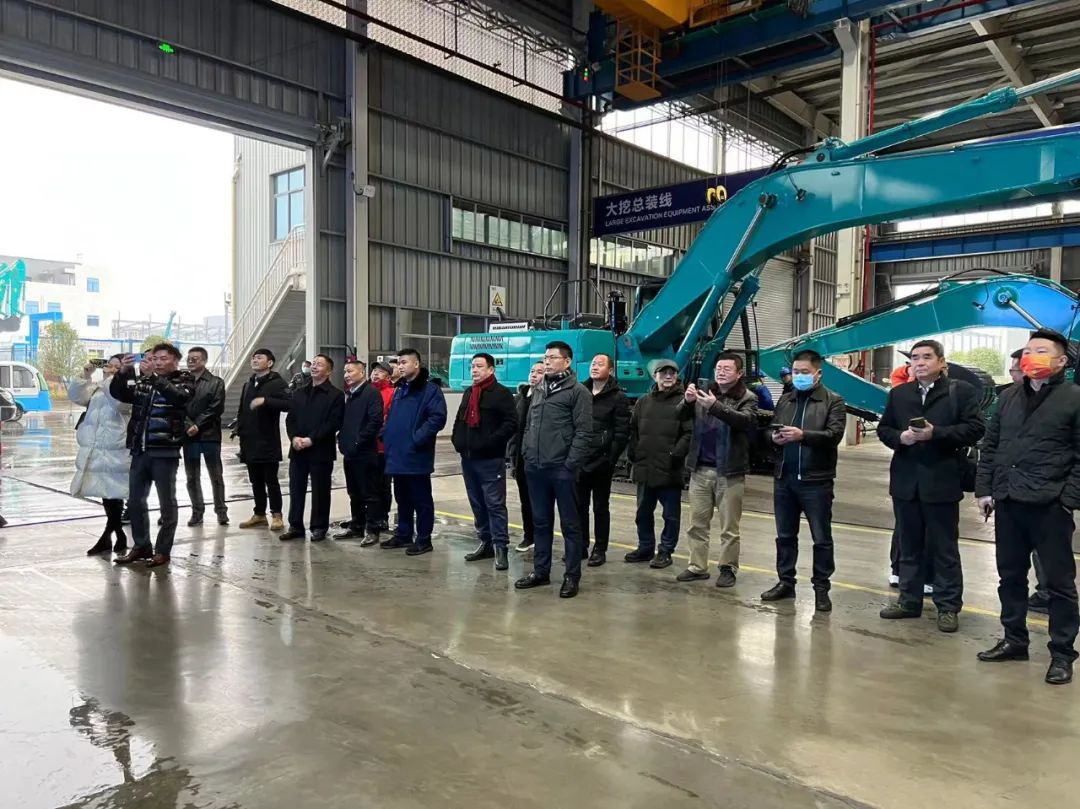 湖南异地商会联合会组织外洋湘商来访尊龙凯时ag智能