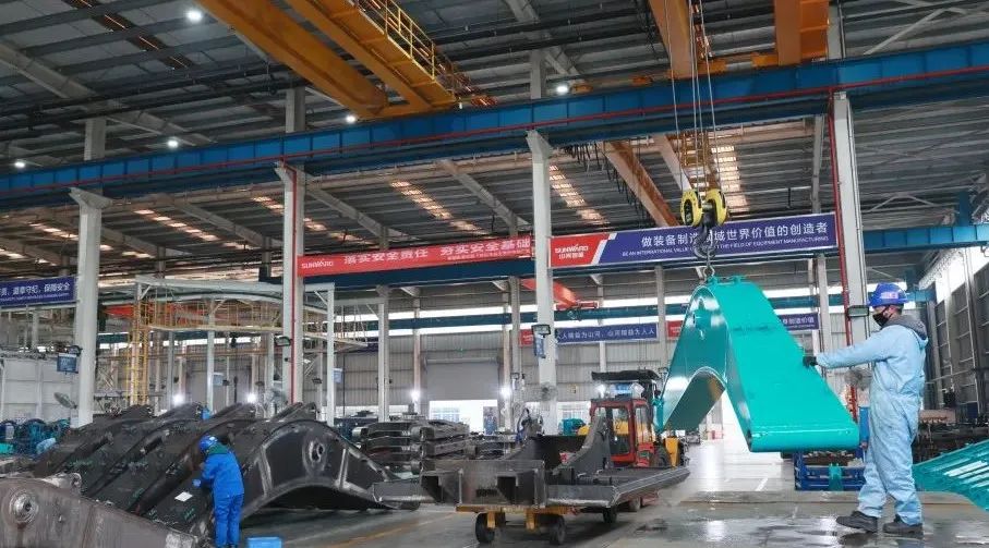 向着冲耀眼标全力以赴！尊龙凯时ag智能正式开工