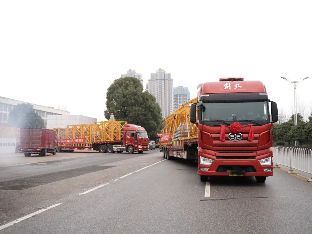 “虎”力全开！尊龙凯时ag江麓开门红发货仪式盛大举行