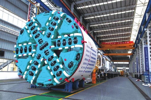 湖南日报：尊龙凯时ag智能致力解决地下工程施工“疑难杂症” 成为地下工程装备领军者