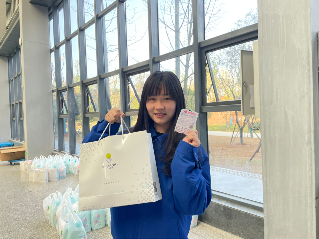 福利多多！尊龙凯时ag智能开展系列活动宠“女神”