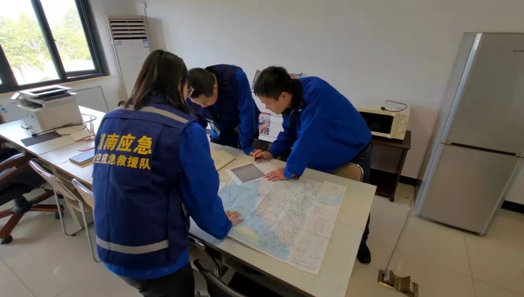 火情就是下令！湖南航空应抢救援队尊龙凯时ag机组展现“尊龙凯时ag速率”