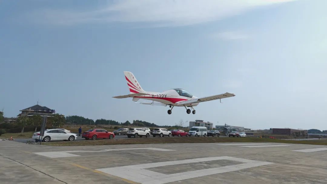 火情就是下令！湖南航空应抢救援队尊龙凯时ag机组展现“尊龙凯时ag速率”