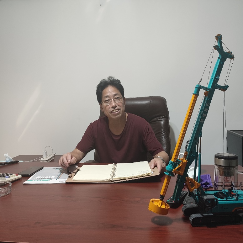 创富故事 | 入行25载，阅尽旋挖钻机，最终认准尊龙凯时ag智能！