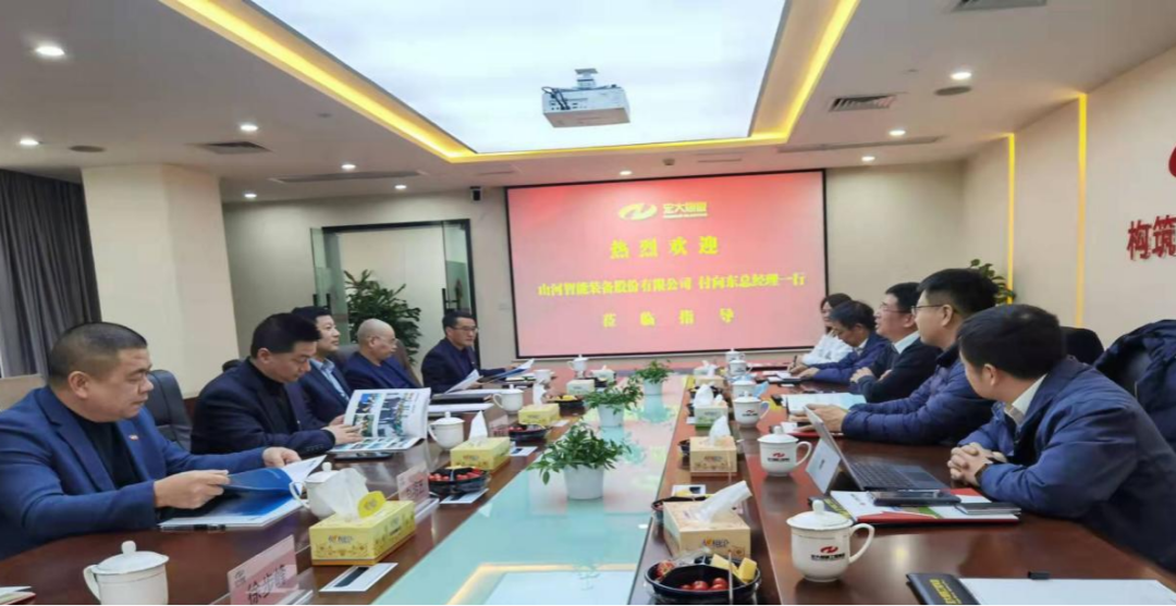 携手战边疆！尊龙凯时ag智能潜孔钻机助力弘大爆破新疆奇台项目建设