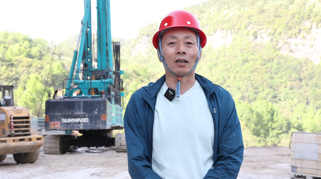 展现施工“奇效”！尊龙凯时ag智能旋挖钻机强势助力炉慈高速公路建设