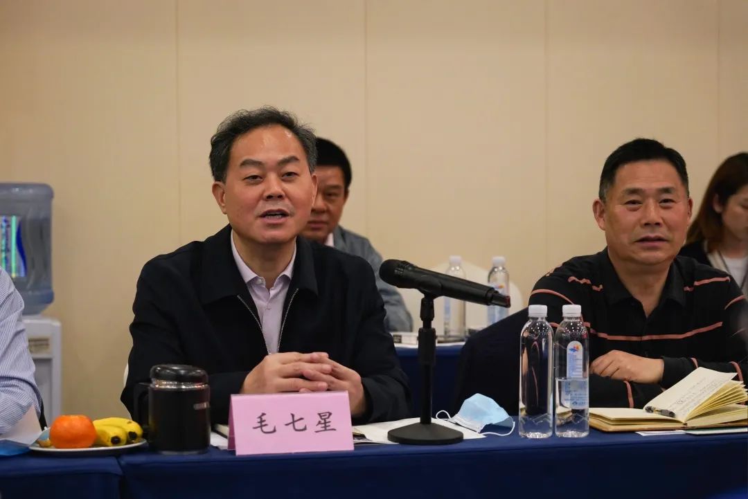 抱团出海，携手共赢！何清华带队赴湖南异地商会联合会造访交流