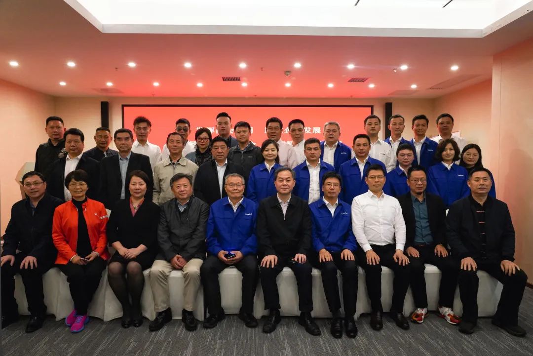 抱团出海，携手共赢！何清华带队赴湖南异地商会联合会造访交流