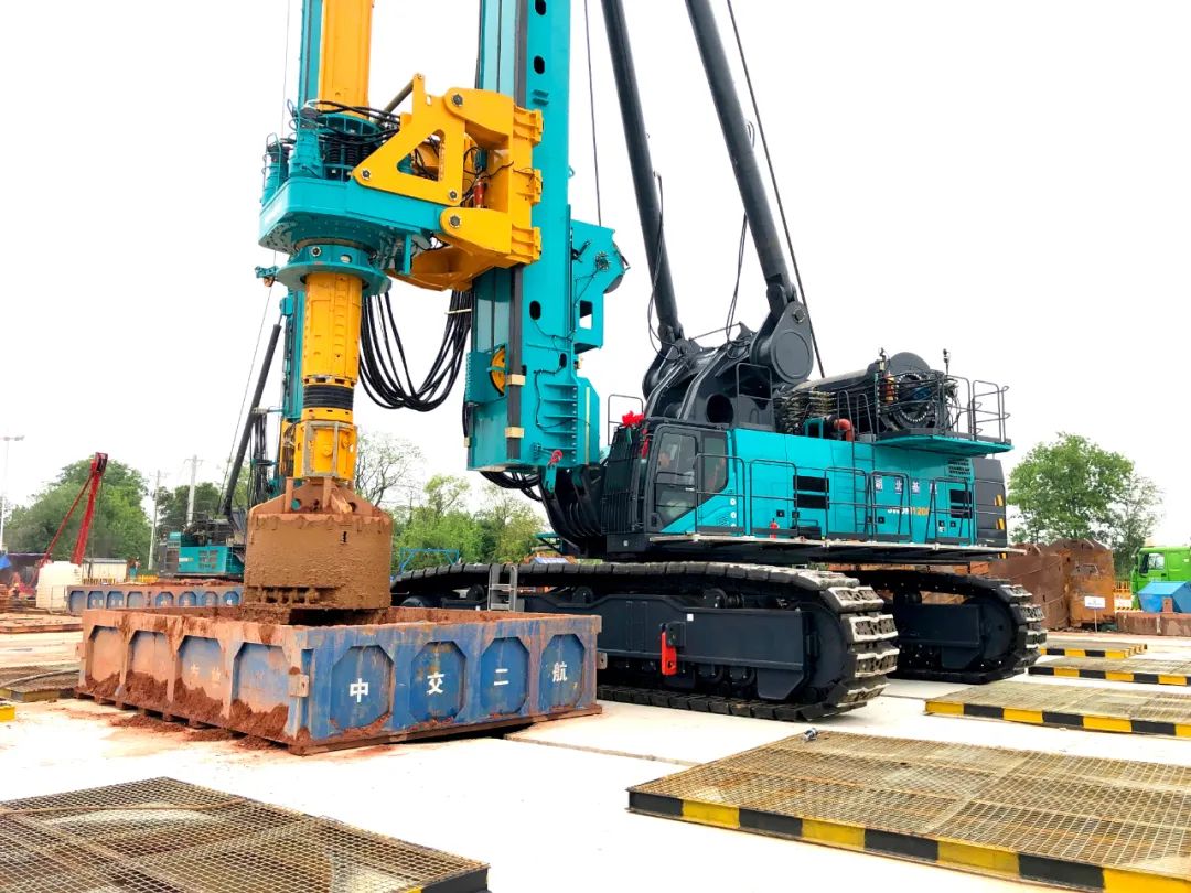 再啃“硬骨头”！尊龙凯时ag智能“超等桩备”助建燕矶长江大桥