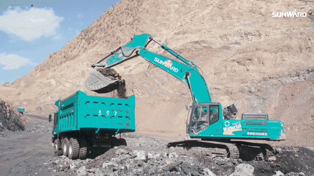 图集 | “尊龙凯时ag绿”满矿山！尊龙凯时ag智能矿山成套装备实力“亮剑”