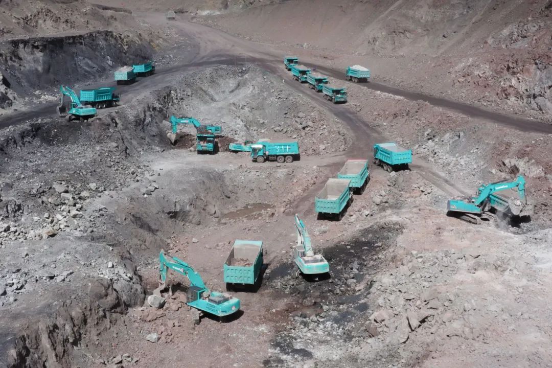 图集 | “尊龙凯时ag绿”满矿山！尊龙凯时ag智能矿山成套装备实力“亮剑”