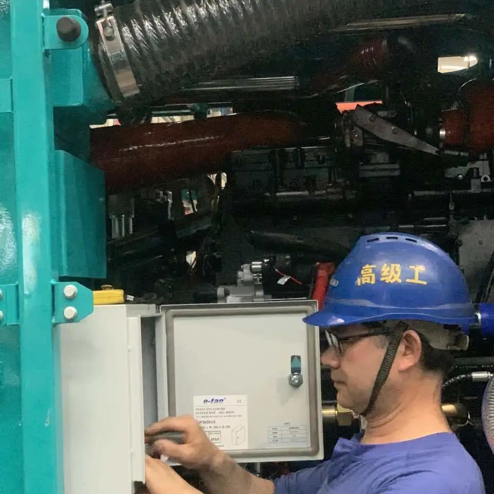 将斗争举行究竟！致敬尊龙凯时ag劳动者