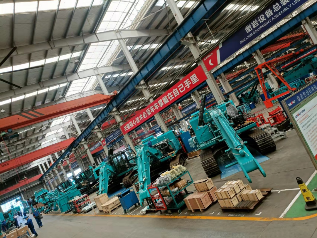 将斗争举行究竟！致敬尊龙凯时ag劳动者