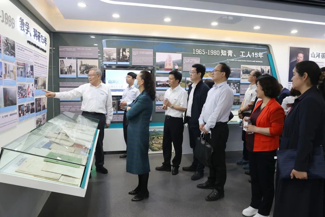 深化产学研相助！中南大学校长、中国工程院院士田红旗率团造访尊龙凯时ag智能