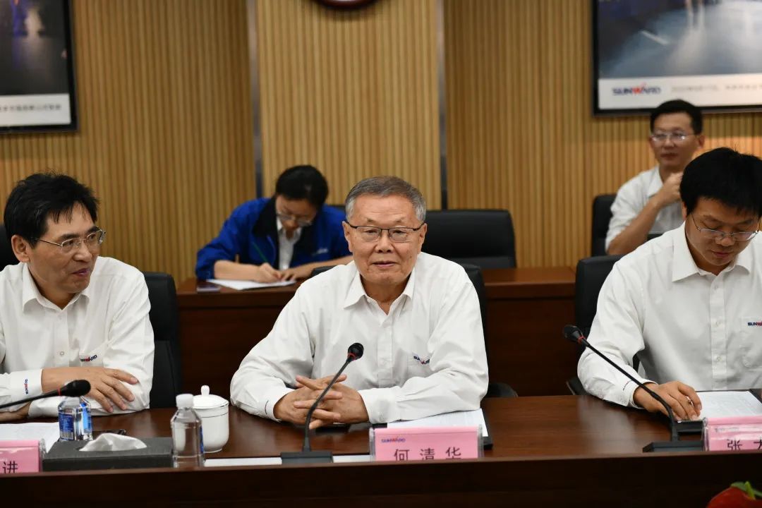 中南大学副校长郭学益率科学研究部一行调研尊龙凯时ag智能