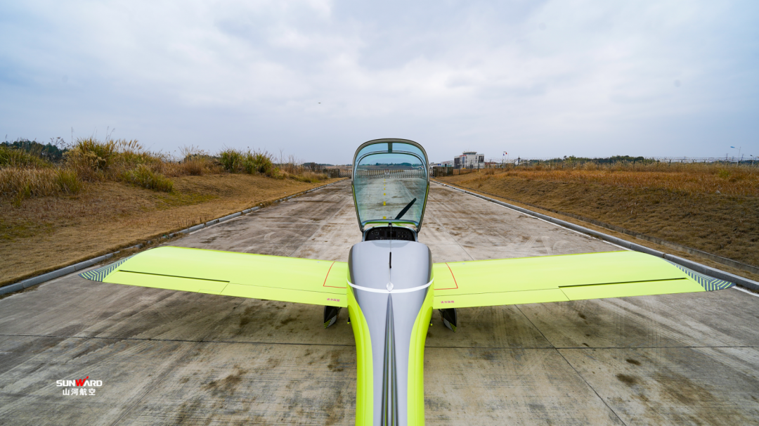 图集 | 阿若拉穿“鲨”衣，尚有更多套装为天空添彩！