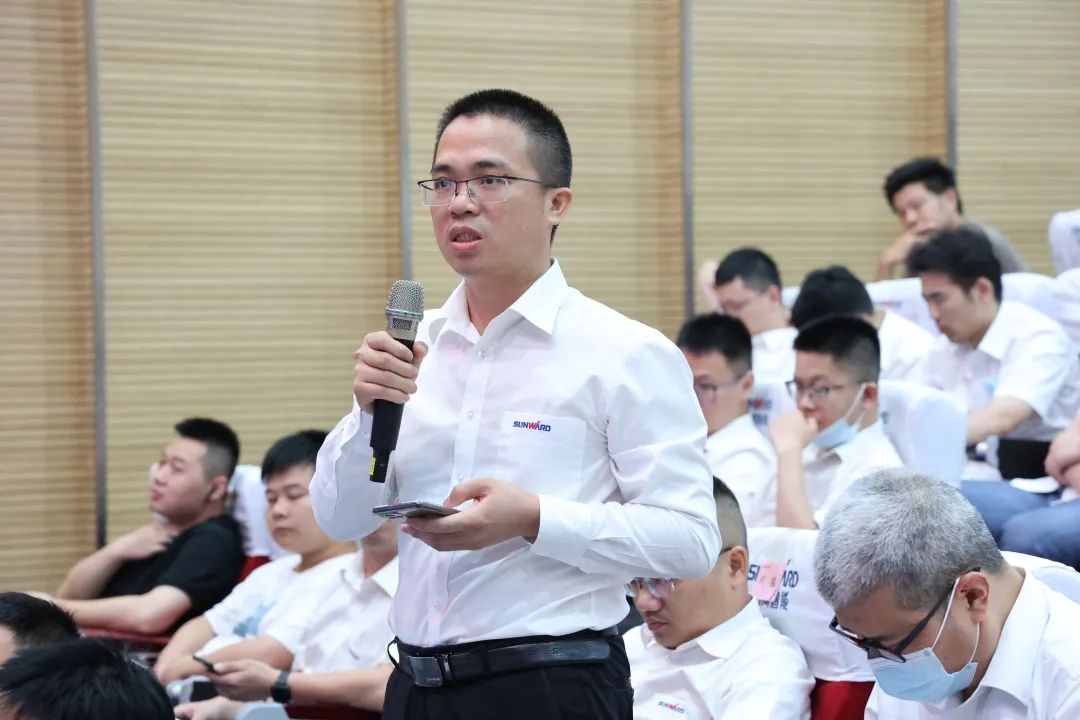 立异引领，智造未来！“2022院士专家长沙行”高端装备高质量生长钻研会盛大举行