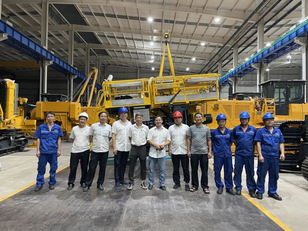为铁路运输保驾护航！尊龙凯时ag智能自主研制首套三平台作业装置乐成交付