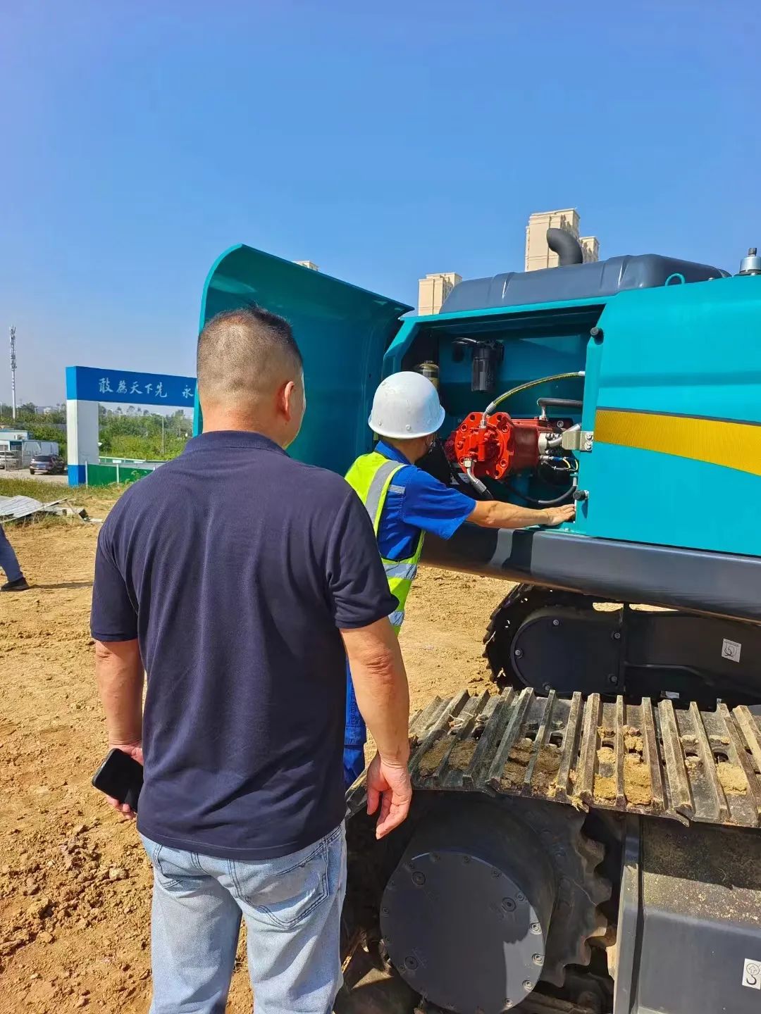 全款拿下！尊龙凯时ag智能挖掘机奔赴工地一线