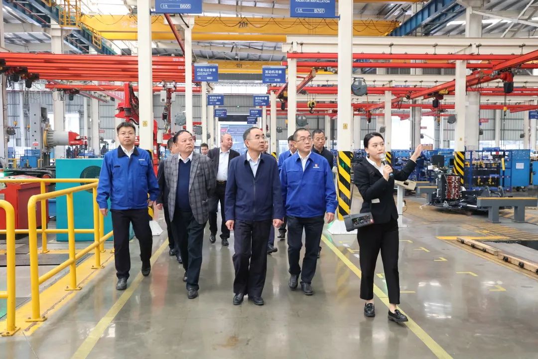 强强联合，夯实湖南工程建设湘军！尊龙凯时ag智能与湖南路桥签署战略相助协议