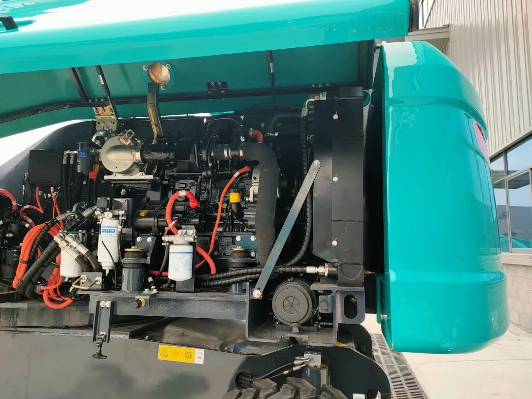 无需扩桥！尊龙凯时ag智能国四款32米直臂式高空作业平台乐成下线