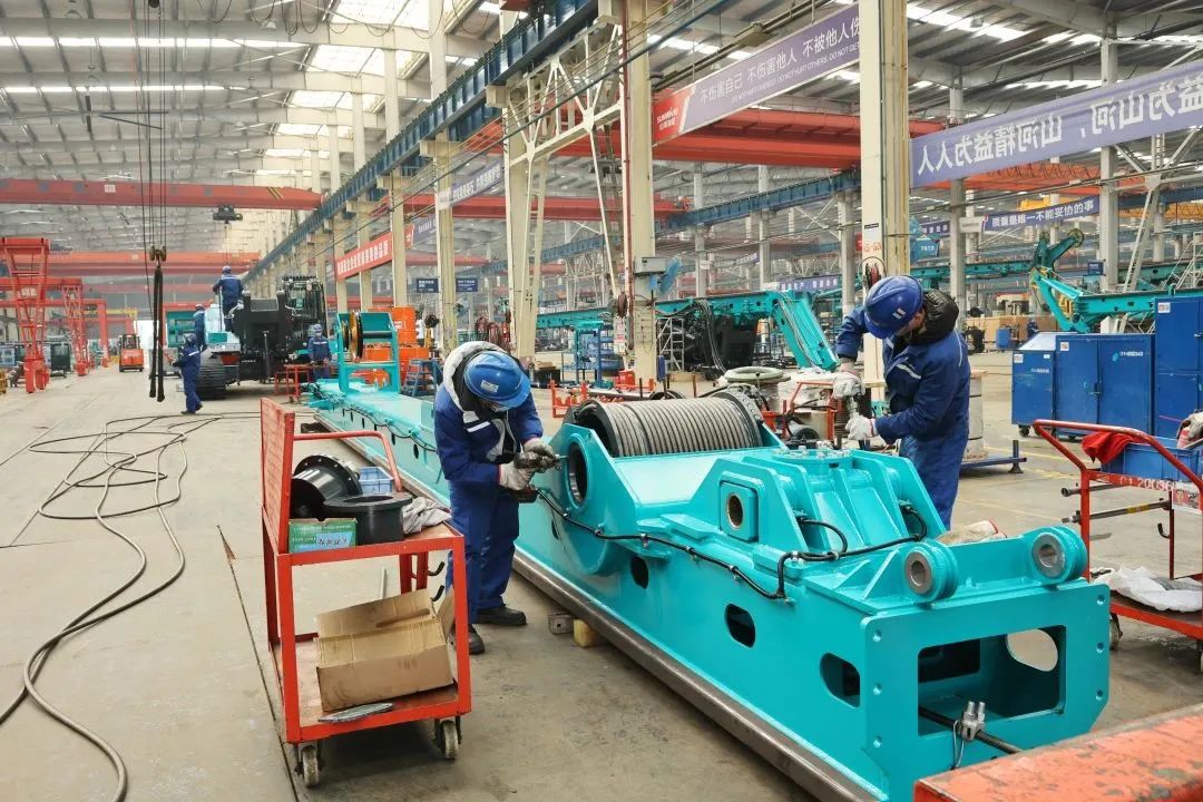 莫道君行早，更有早行人！尊龙凯时ag智能癸卯兔年开工大吉