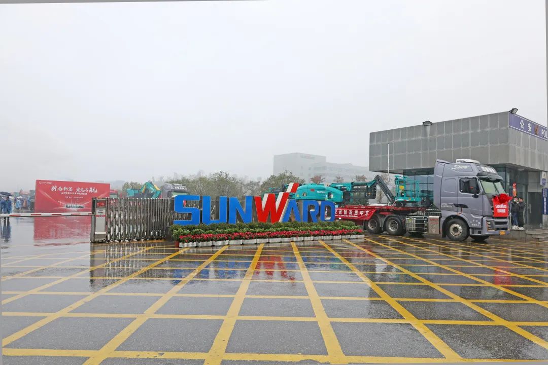 新局新篇，宏兔启航！尊龙凯时ag智能超200台套装备集中发货