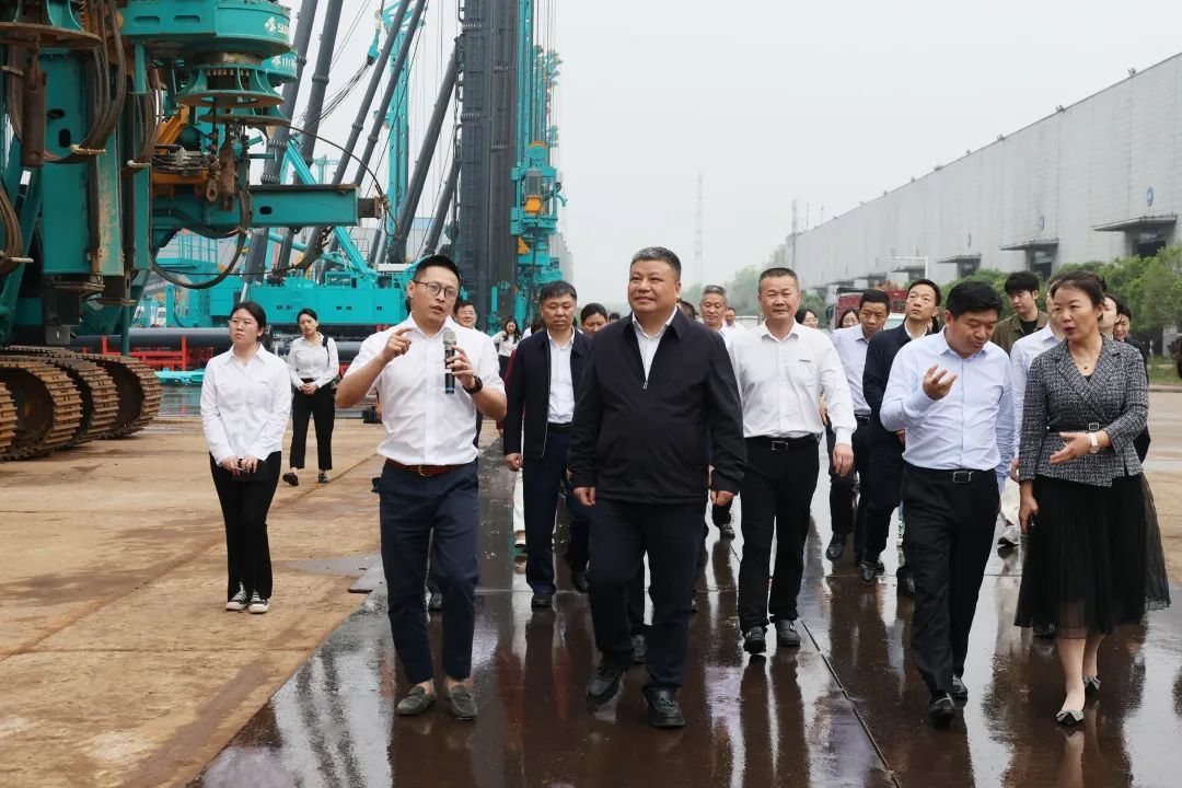 长沙市政协主席陈刚调研尊龙凯时ag智能