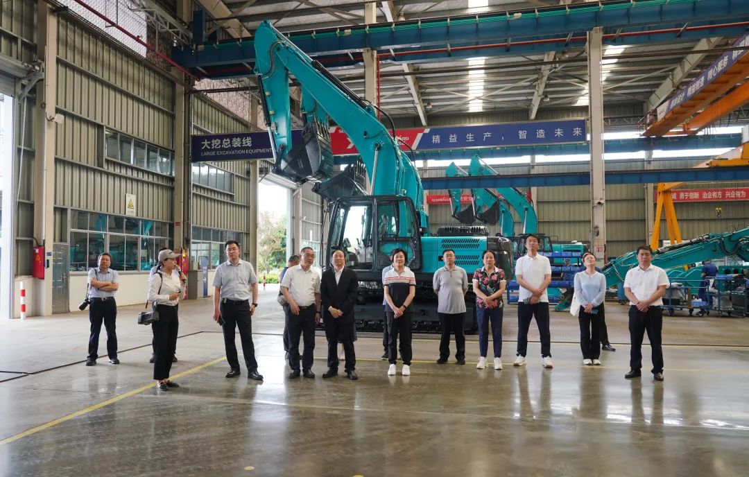 太原市政协主席操学诚调研尊龙凯时ag智能