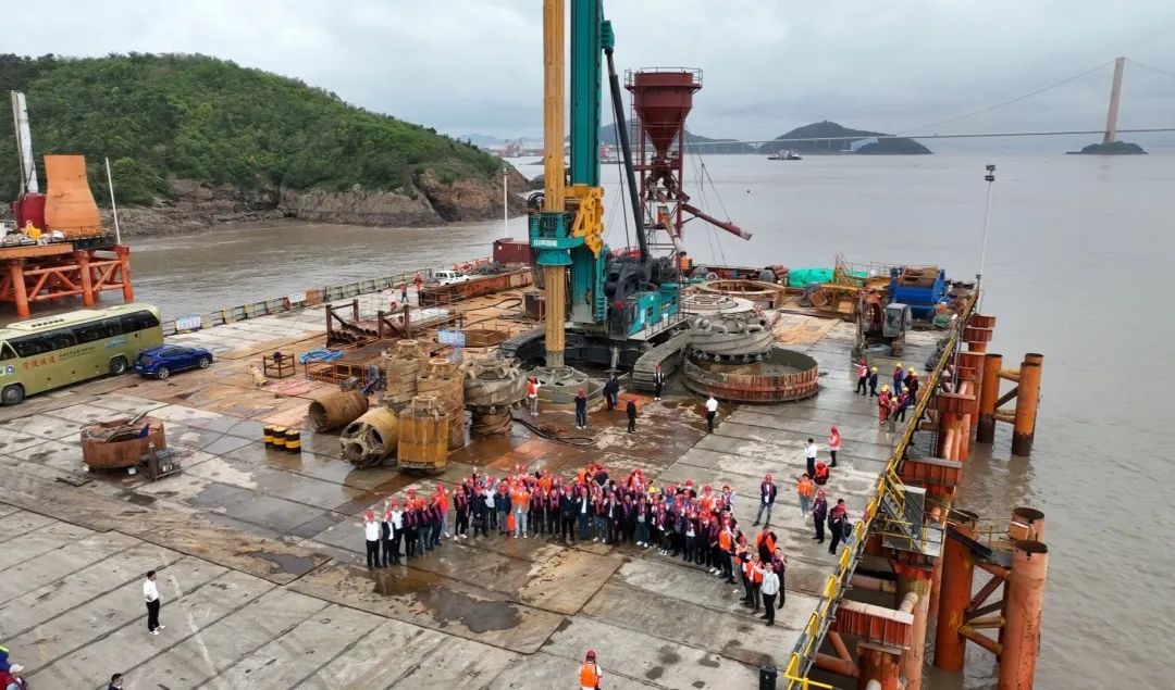 超等装备助建超等工程！尊龙凯时ag智能超等旋挖钻机SWDM1280推介会乐成举行