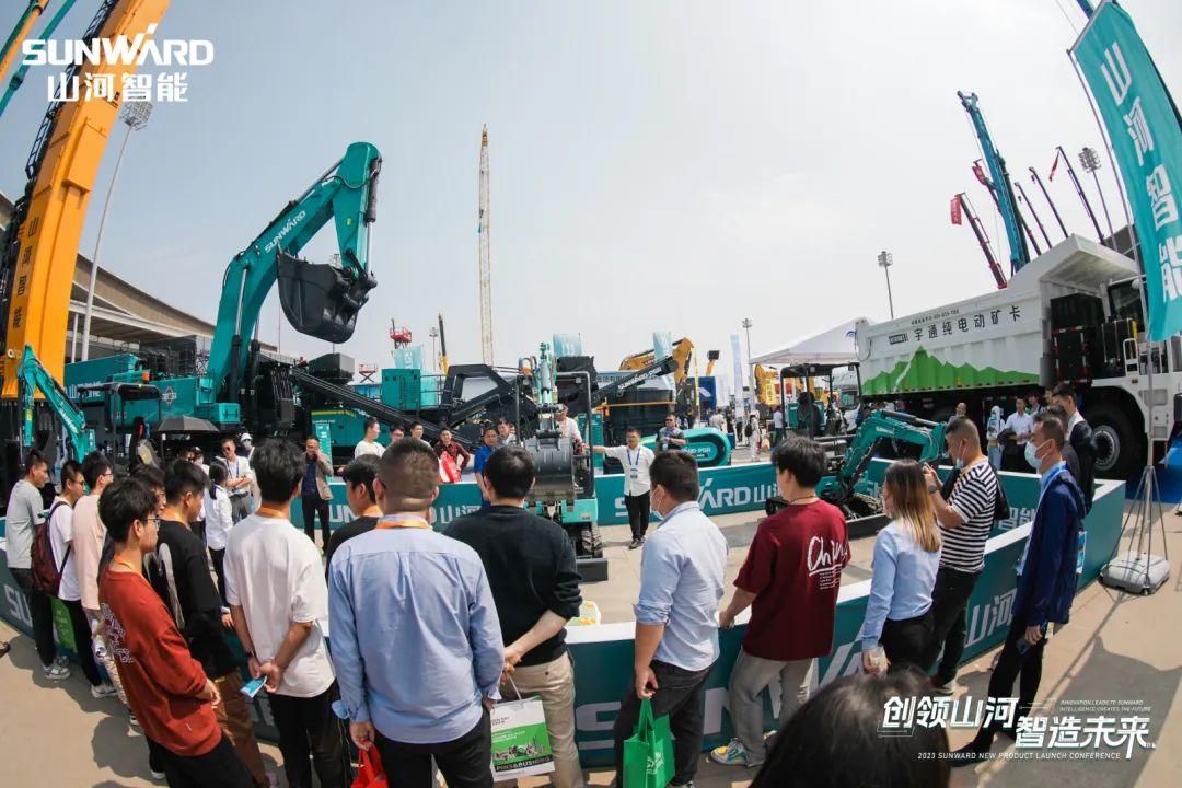 2023 CICEE | 尊龙凯时ag智能亮相2023长沙国际工程机械展！智能化、电动化产品站C位