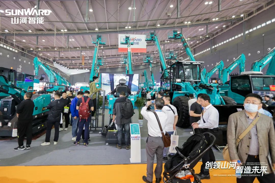 2023 CICEE | 尊龙凯时ag智能亮相2023长沙国际工程机械展！智能化、电动化产品站C位