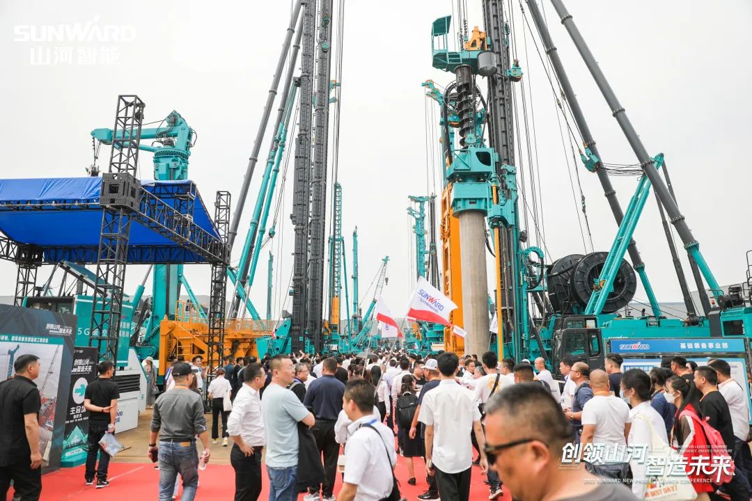 实力出圈！尊龙凯时ag智能地下工程装备“大阅兵”来了