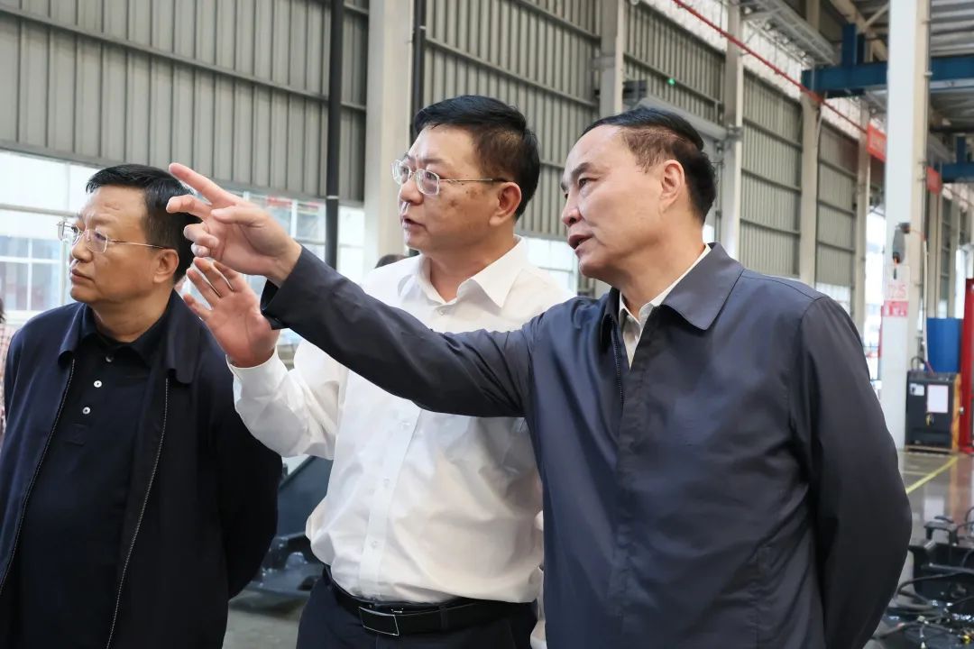 李文荣调研尊龙凯时ag智能