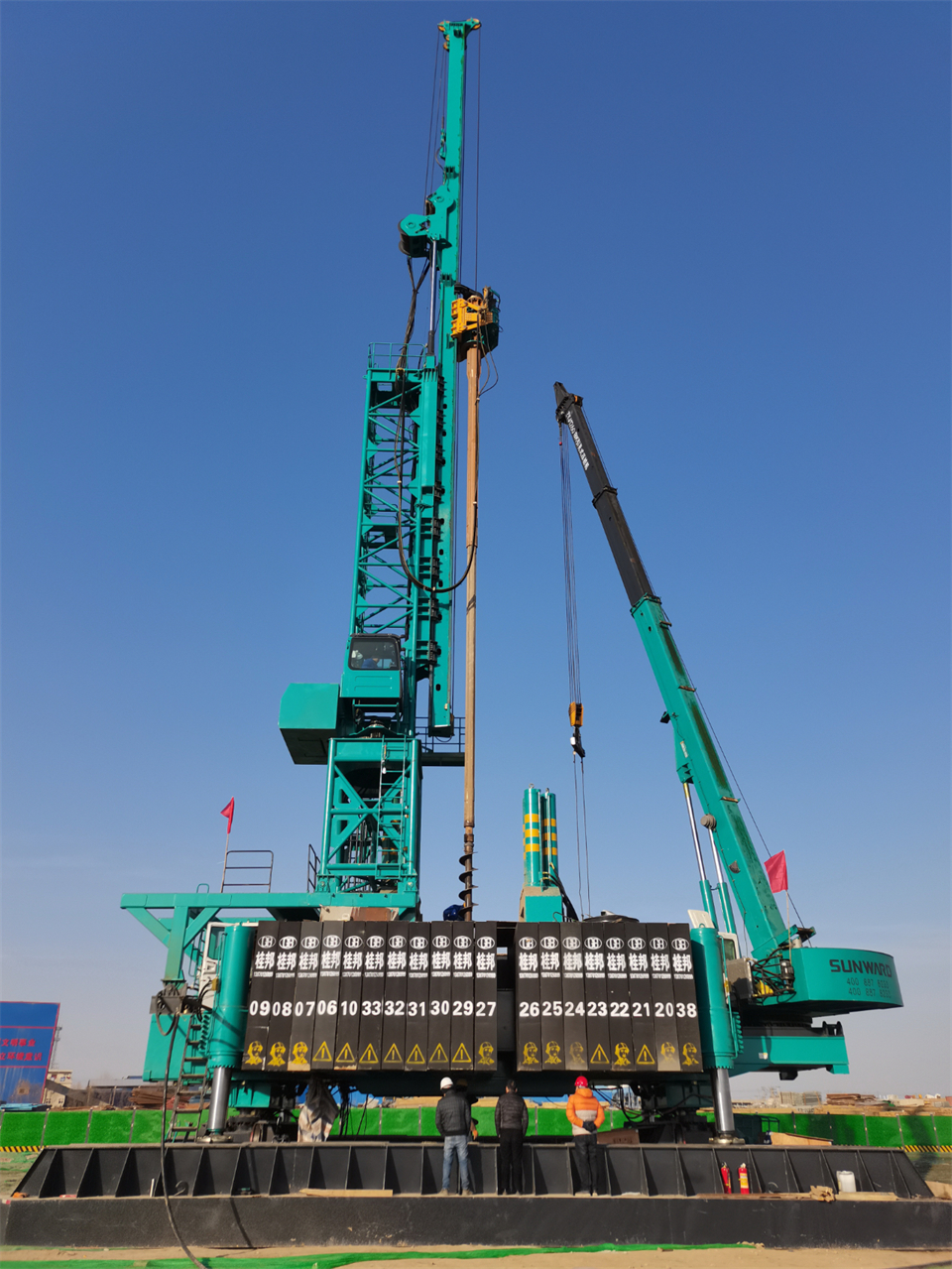 两项单冠，行业唯一！尊龙凯时ag智能两款桩工产品同获制造业单项冠军