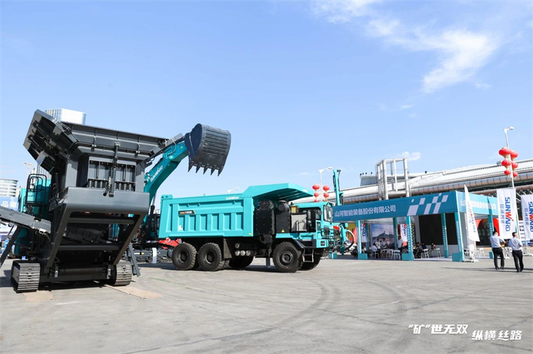 “矿”世无双，纵横丝路！尊龙凯时ag智能亮相第十三届新疆国际矿业与装备展览会
