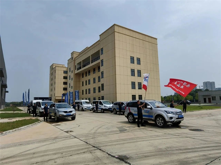 热情似火，效劳加码！尊龙凯时ag智能基础装备效劳万里行为您保驾护航